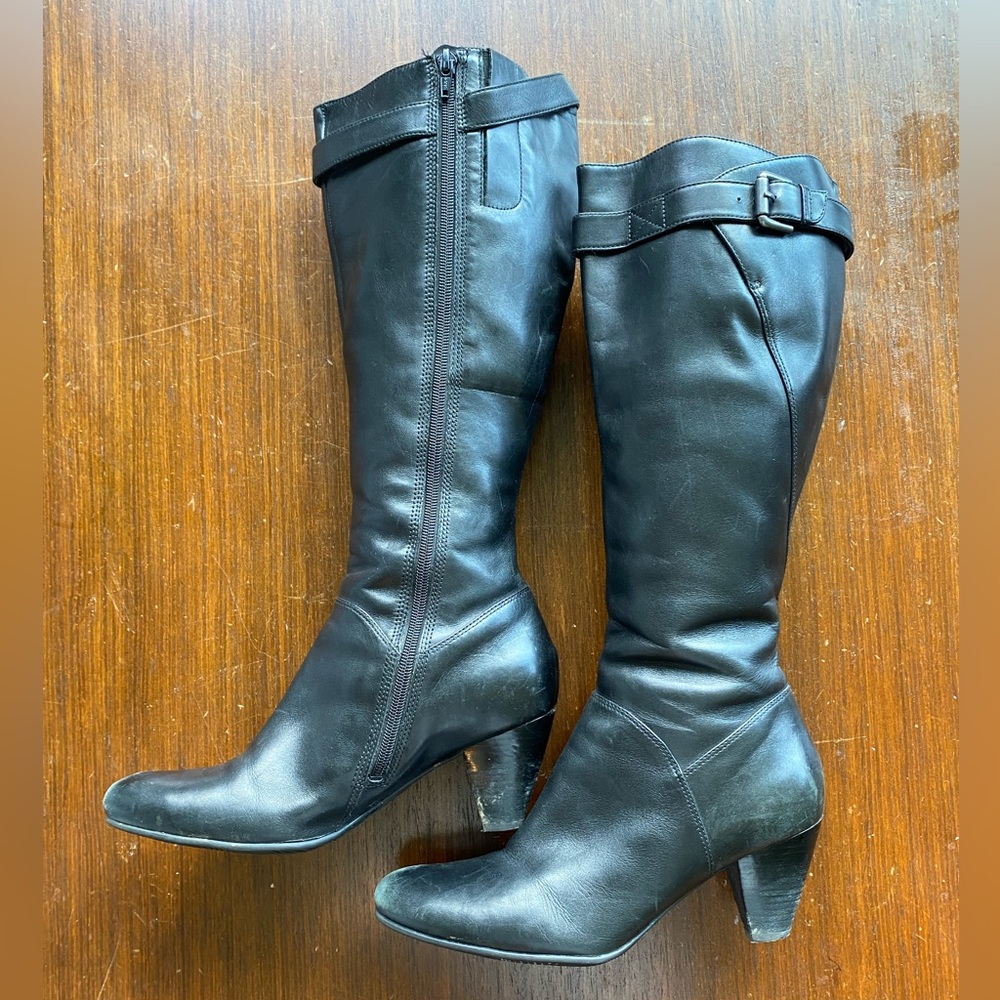 La Canadienne Leather Knee High Boots